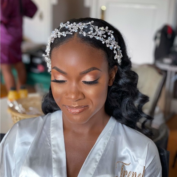 SuReina Bridal Headpiece - Picture 4 of 7